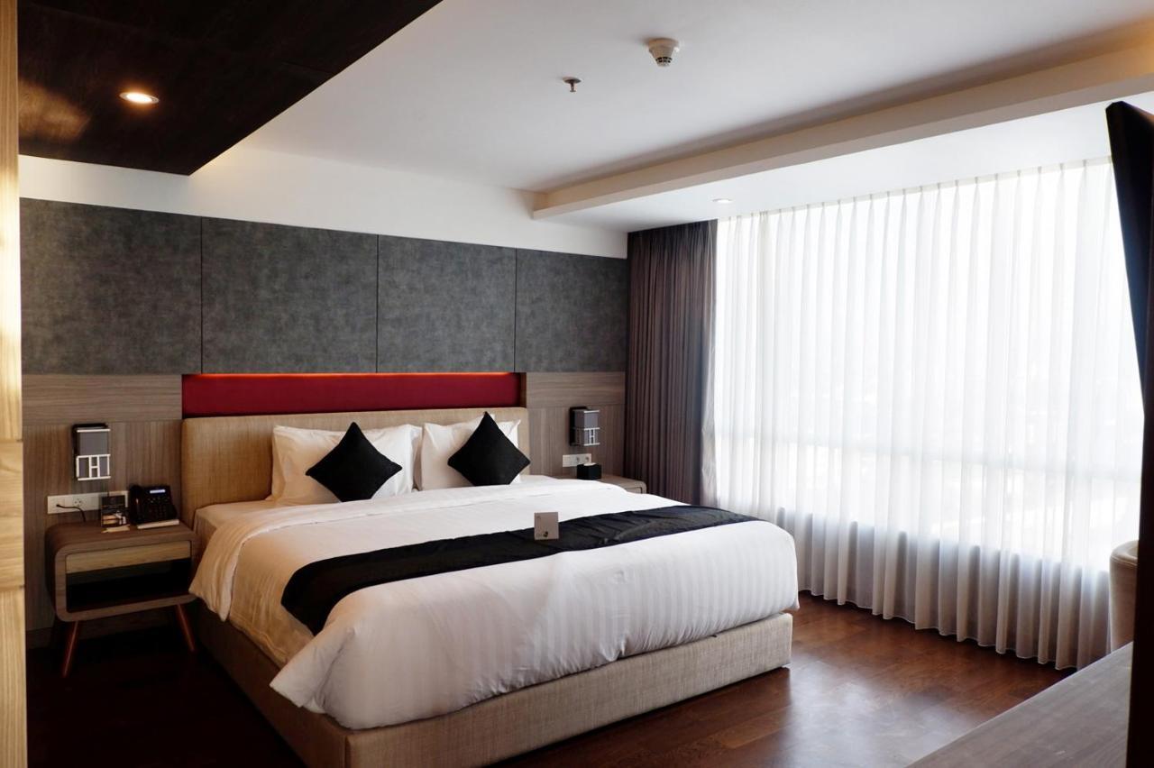El Hotel Royale Bandung Exterior foto