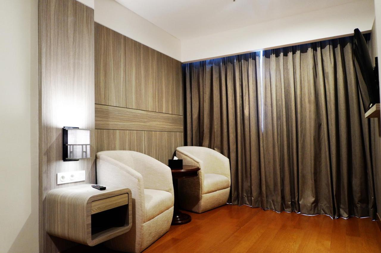 El Hotel Royale Bandung Exterior foto